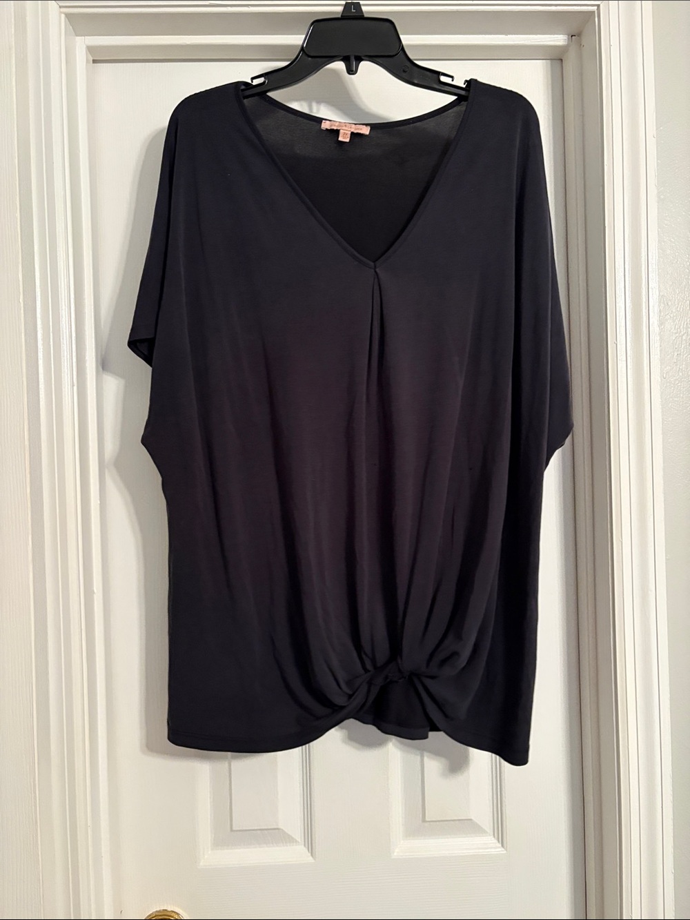 Gibson Latimer Black V-Neck Twist Knot Dolman Top